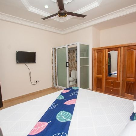 Yaa Asantewaa Inn Ejisu ภายนอก รูปภาพ