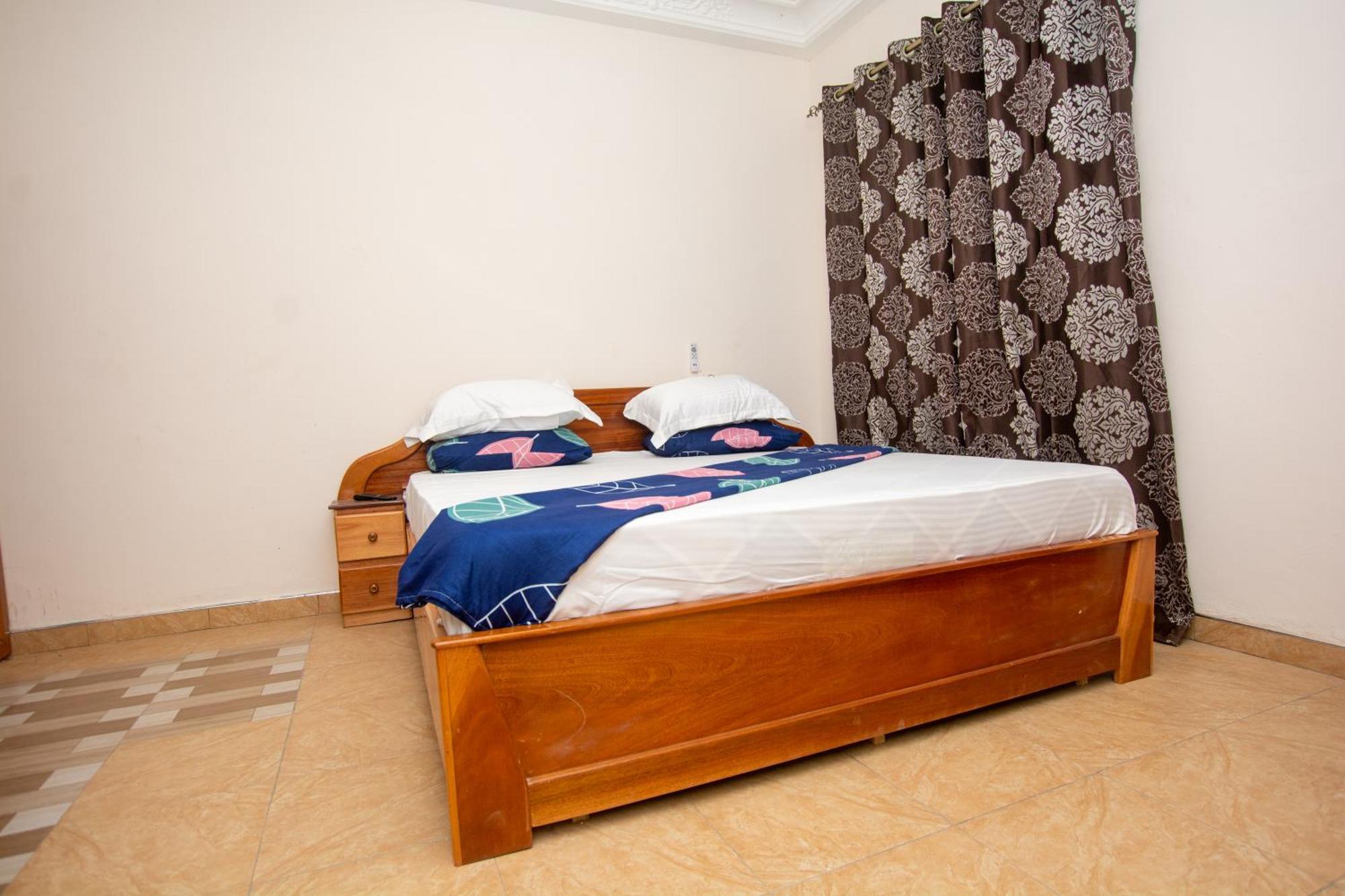 Yaa Asantewaa Inn Ejisu ภายนอก รูปภาพ